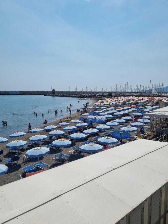 Albergo Stella Di Mare Lavagna Exterior foto